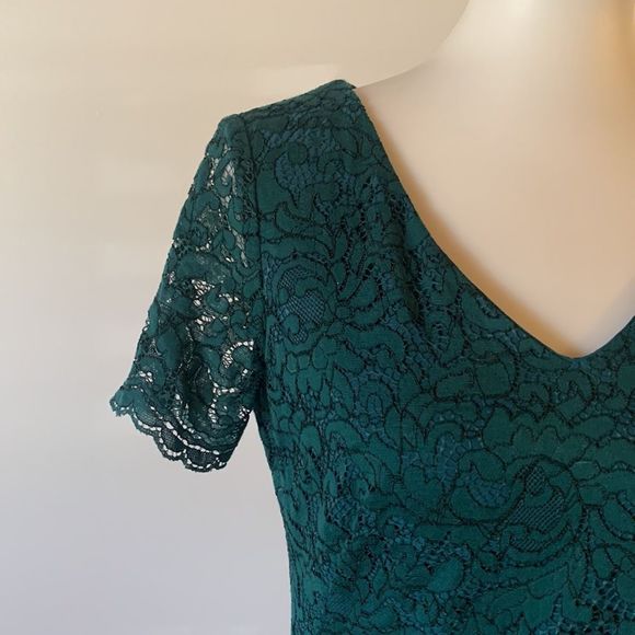 [Lauren Ralph Lauren] Green Lace Dress - Size 6 - Picture 2 of 5